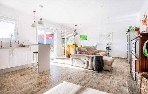 Tordera House | Stunning Home In Tordera With Wifi