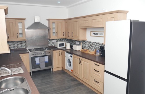 Stonnall House | Stunning House in the heart of Birmingham - New Street Train Station