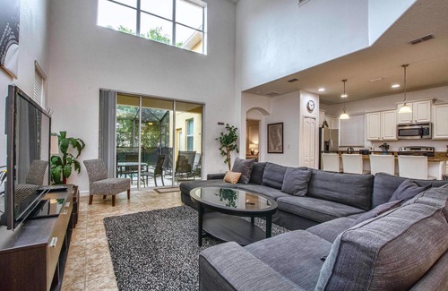 West Kissimmee House | Stunning House w/Conservation View! BBQ Grill, Contactless Check-in, Free Wifi, Family Resort Comm.!
