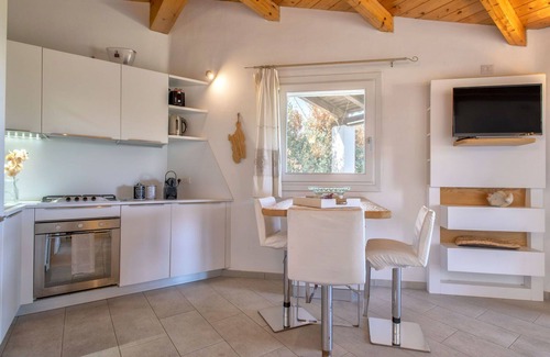Santa Reparata House | Stunning private villa for 6 people with A/C, private pool, WIFI, TV and terrace