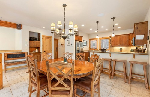 River Run Condo | Stunning Keystone Retreat/Private Hot Tub/Steps to the gondola!