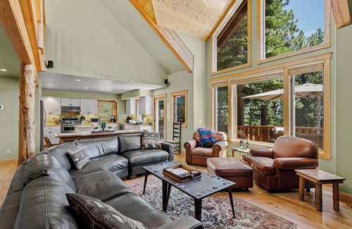 Tahoe Vista Cabin | Stunning Lake Tahoe Views, Private Hot Tub, Game Room, and Halfway Between Northstar & Palisades!