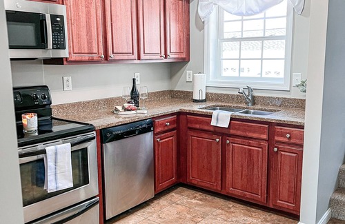 Laconia Condo | Stunning Lakefront Condo on Lake Winnipesaukee - Direct Access To Lake!