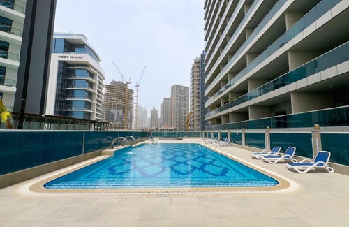 Bur Dubai Apartment | Stunning Large 1 Bed Room Apartment in Elite Business Bay Residence