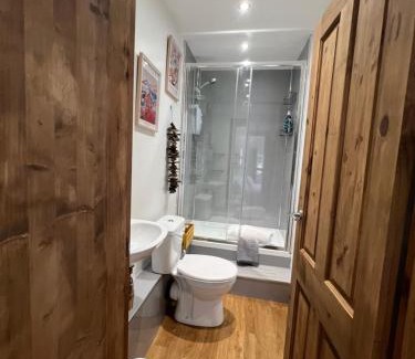 Fence House | Stunning location on Pendle Hill