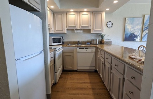 Honokowai Condo | Stunning Maui Condo with Ocean Views – Your Tropical Paradise Awaits!