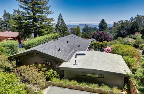 Mill Valley House | Stunning Mill Valley modern above Muir Wood with water views