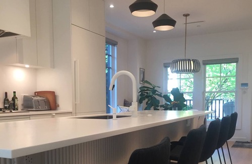 Kitsilano House | Stunning Modern Home in the Heart of Kitsilano: Central, Safe & Close to Beach