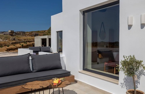Naxos Town Villa | Stunning Naxos Suite | 2 Bedrooms |.