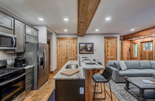 Beech Mountain House | Stunning new construction 4 bedroom 3.5 bath located on Beech Mountain.