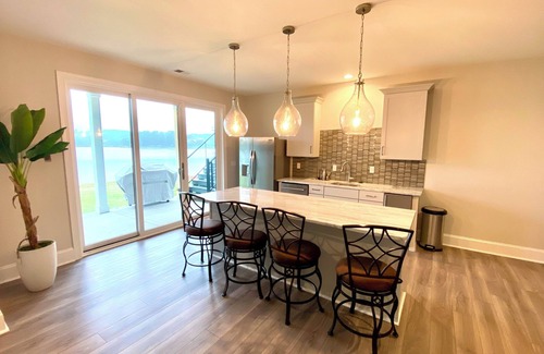 Seneca House | Stunning New Home on Lake Keowee Near Clemson