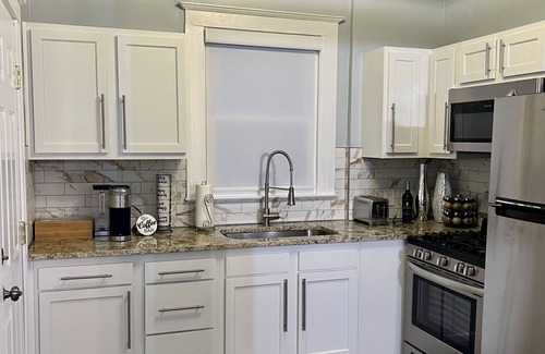 Detroit House | Stunning North End home close to downtown Detroit!