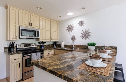 Solana Beach House | Stunning Ocean View Townhome w/Pool and Spa