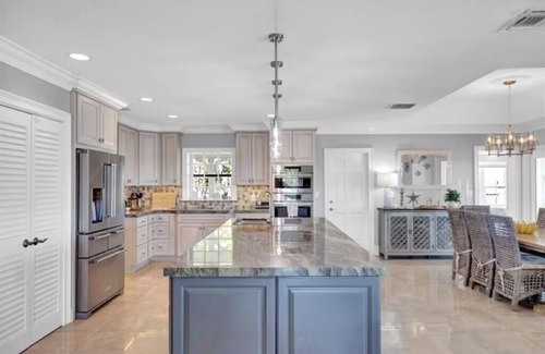 Islamorada House | Stunning Oceanfront Estate with Private Pool ~ Beach.