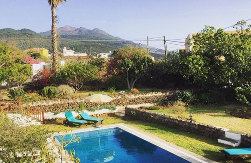 El Paso House | Stunning ´Olio´ Villa With Heated Pool