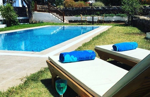 El Paso House | Stunning ´Olio´ Villa With Heated Pool