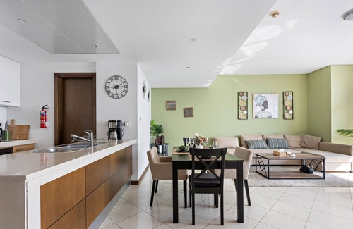 Dubai Festival City Apartment | Stunning One Bedroom with Creek View