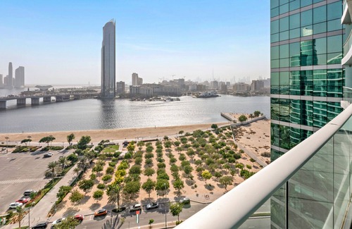 Dubai Festival City Apartment | Stunning One Bedroom with Creek View