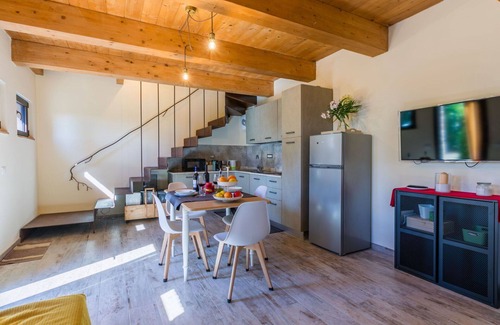 Castel San Gimignano House | Stunning private villa for 4 guests with WIFI, A/C, TV, patio and panoramic view