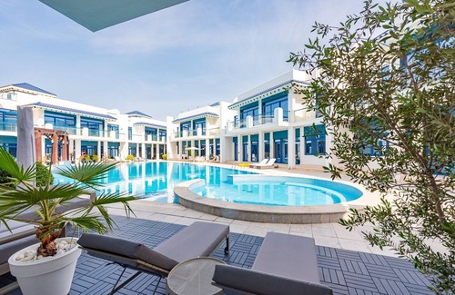 Palm Jumeirah Villa | Stunning Palm Villa with Roof Garden, Pool, Beach