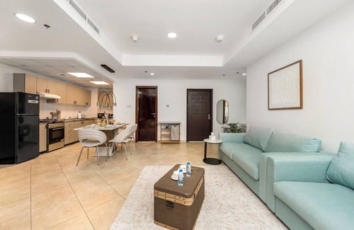 Jumeirah Lake Towers Apartment | Stunning Panoramic Sea & Dubai Marina View , Metro 5 min , Beach acroos the road