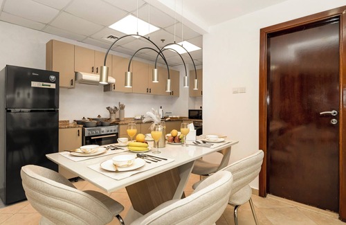 Jumeirah Lake Towers Apartment | Stunning Panoramic Sea & Dubai Marina View , Metro 5 min , Beach acroos the road