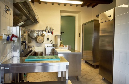 Monte Santa Maria Tiberina Villa | Stunning private villa with WIFI, sauna, A/C, private pool, TV, patio and panoramic view