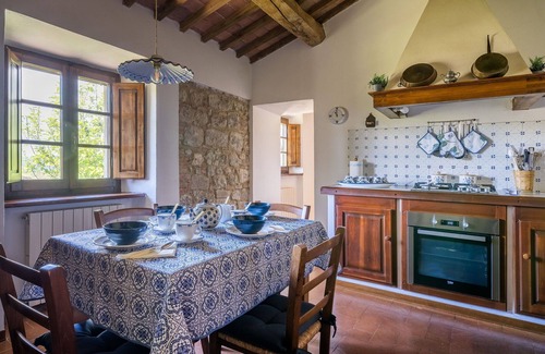 Monteroni d'Arbia Villa | Stunning private villa with private pool, WIFI, TV, veranda and panoramic view, close to Siena