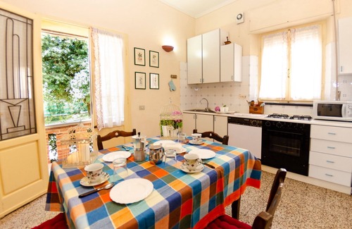 Cascine-La Croce Villa | Stunning private villa with WIFI, private pool, TV, veranda and pets allowed, close to Lucca
