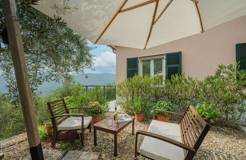 Sestri Levante House | Stunning private villa for 4 people with A/C, WIFI, TV and patio