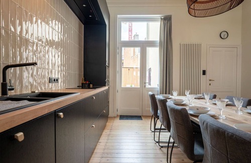 Blankenberge Villa | Stunning private villa for 8 guests with WIFI, A/C, TV and terrace