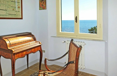 San Piero a Grado Villa | Stunning private villa for 9 guests with WIFI, TV, patio and pets allowed