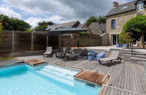 Le Tronchet Villa | Stunning private villa for 12 people with private pool, WIFI, TV and terrace