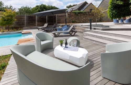 Le Tronchet Villa | Stunning private villa for 12 people with private pool, WIFI, TV and terrace