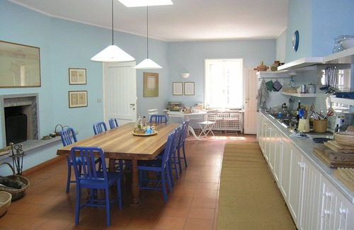 Dormelletto Villa | Stunning private villa for 12 people with WIFI, private pool, TV and patio