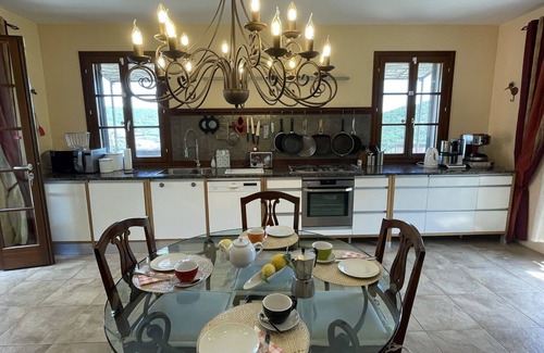 Boscomare House | Stunning private villa for 4 guests with private pool, A/C, TV, patio and panoramic view