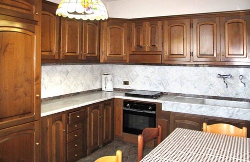 Montignoso House | Stunning private villa for 10 guests with WIFI, TV, terrace and pets allowed