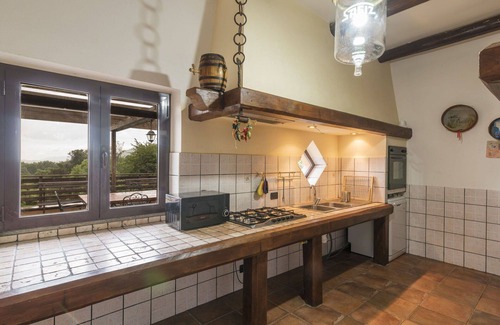 Casperia Villa | Stunning private villa for 6 guests with WIFI, private pool, TV, terrace and pets allowed