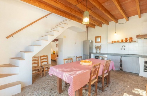 Binissalem Villa | Stunning private villa for 4 people with A/C, WIFI, private pool, TV, patio and panoramic view