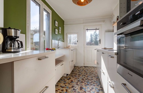 Canapville Villa | Stunning private villa for 6 guests with WIFI, TV and terrace