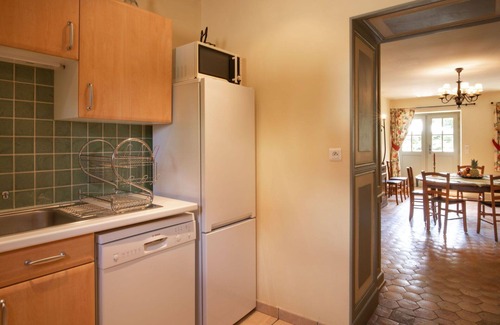 La Tagniere House | Stunning private villa for 8 guests with pool, WIFI, TV, patio and pets allowed