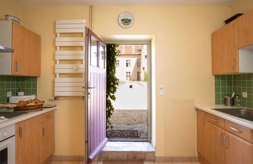 La Tagniere House | Stunning private villa for 8 guests with pool, WIFI, TV, patio and pets allowed