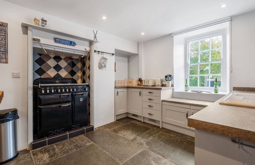 Mevagissey House | Stunning private villa for 14 guests with WIFI, TV and terrace