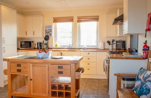 Staffin House | Stunning private villa for 6 people with WIFI and TV