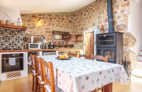 Fornalutx House | Stunning private villa for 4 guests with WIFI, TV and patio