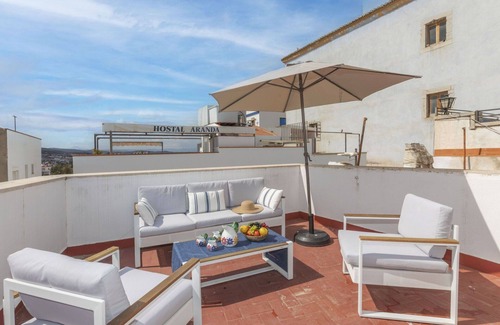 Peniscola Old Town House | Stunning private villa for 12 people with WIFI, TV and terrace