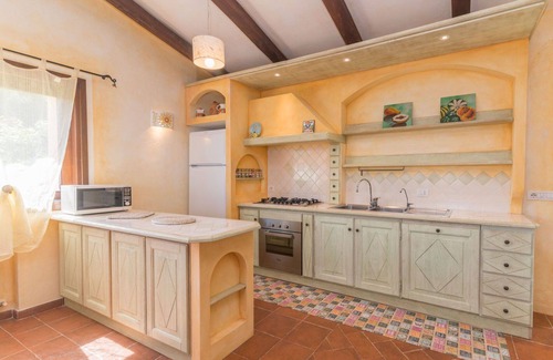 Sa Castangia House | Stunning private villa for 8 people with TV, terrace, pets allowed and parking