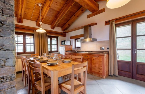 Sampeyre House | Stunning private villa for 9 people with TV and patio