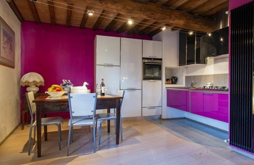 Sovicille House | Stunning private villa for 6 guests with WIFI, TV, terrace, pets allowed and panoramic view