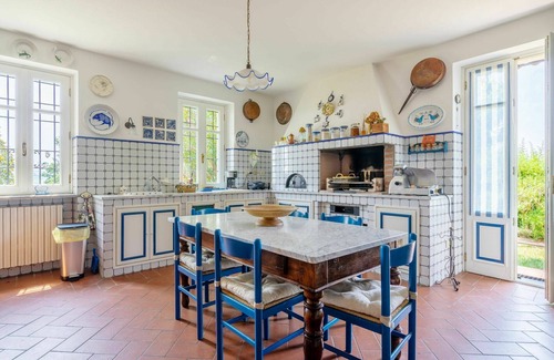 Zenevredo Villa | Stunning private villa with private pool, A/C, WIFI, TV, patio, pets allowed and panoramic view